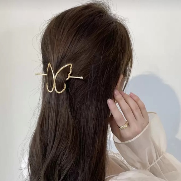 Gold Butterfly Hair Pin A1612 - Picture 2 of 4